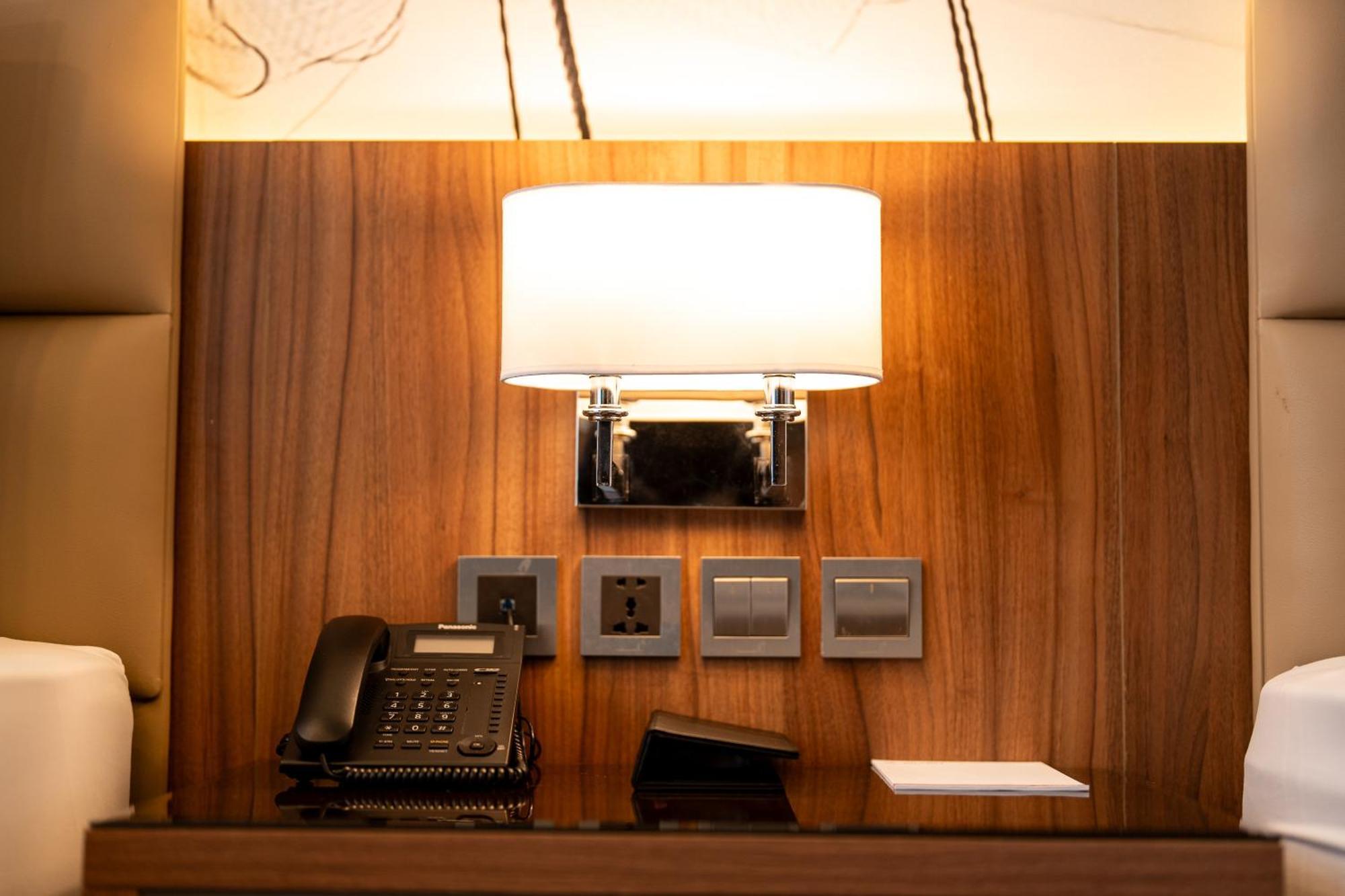 Charli Hotel Jeddah By Ahs Esterno foto